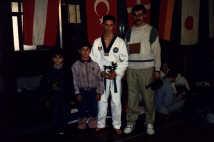 r10.jpg (5279 bytes)